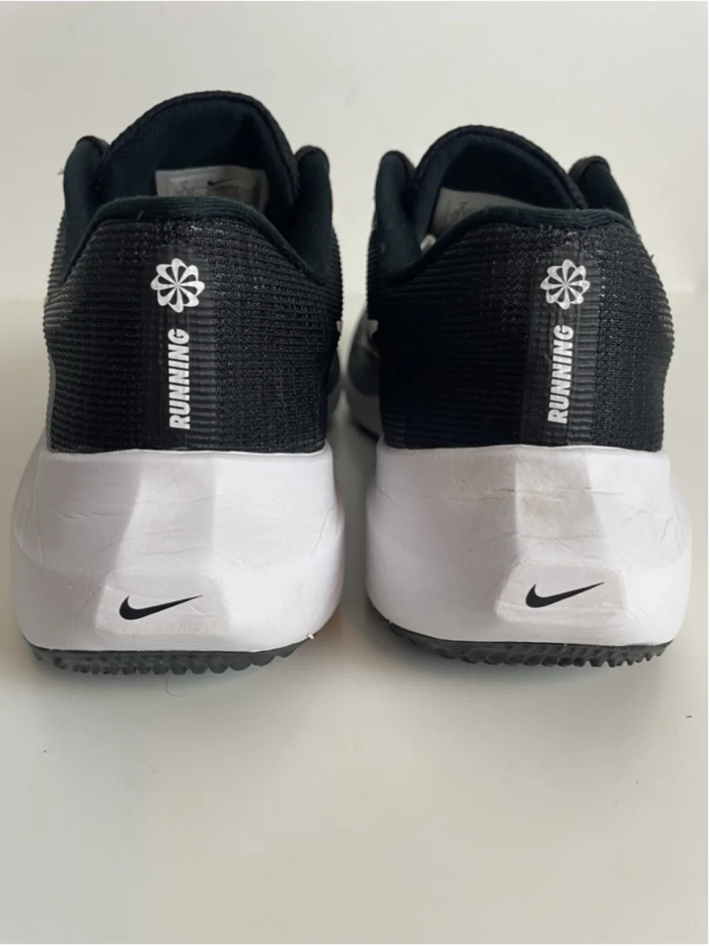 Nike Trainers Womens Size 9 ZoomX Fly 5 Black White Road Running Gym Shoes